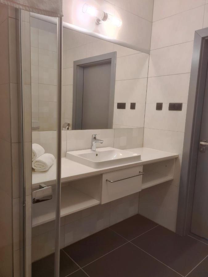 Hotel Port 2000 Torzym Luaran gambar